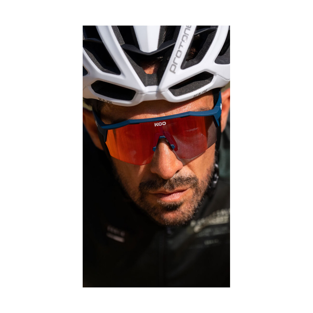 Koo Eyewear "Alibi" Dark Blue Matt / Red Photochro